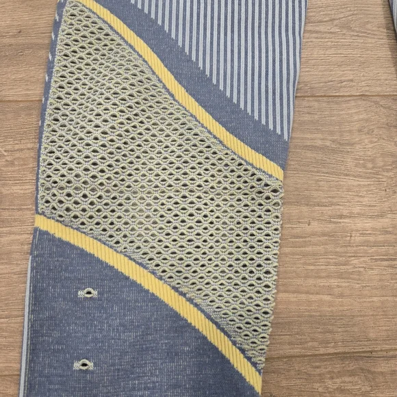 NWOT Fabletics Madeline Petsch Collection High Waisted Mesh Knees Size XS - Picture 14 of 16